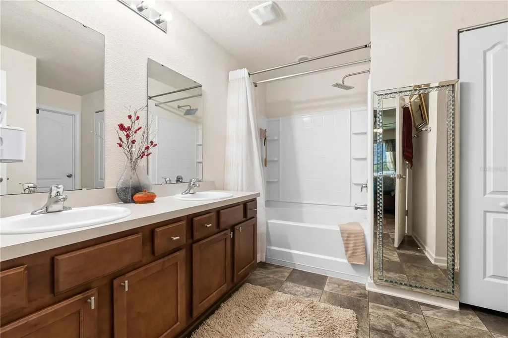 6883 Langford Street Jacksonville FL 32219