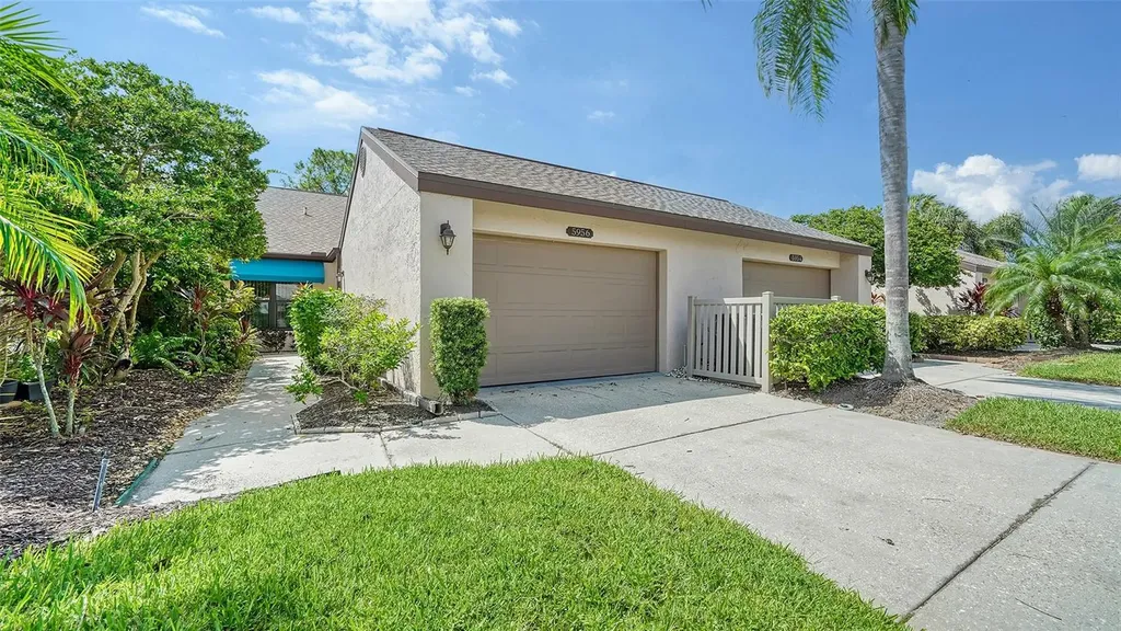 5956 Clubside Drive Sarasota FL 34243
