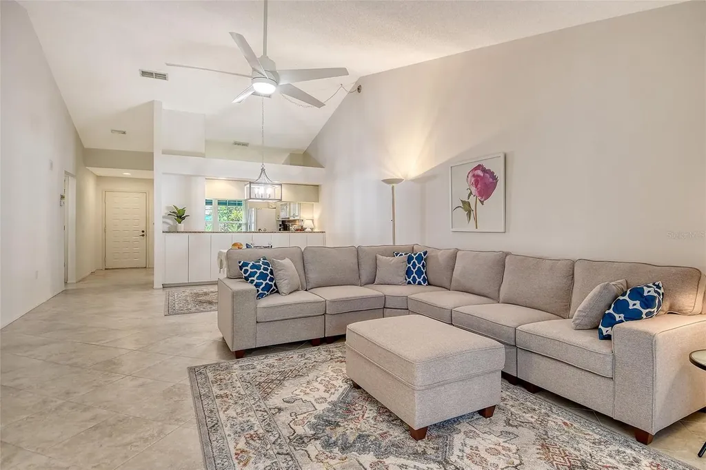 5956 Clubside Drive Sarasota FL 34243