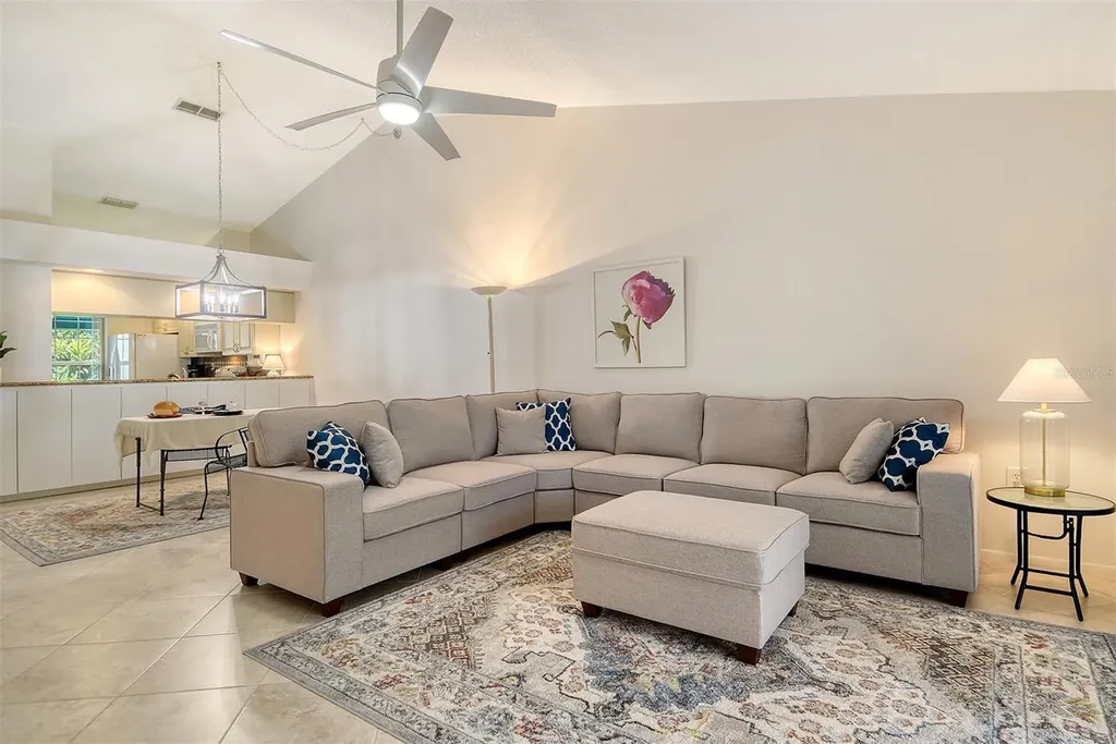 5956 Clubside Drive Sarasota FL 34243