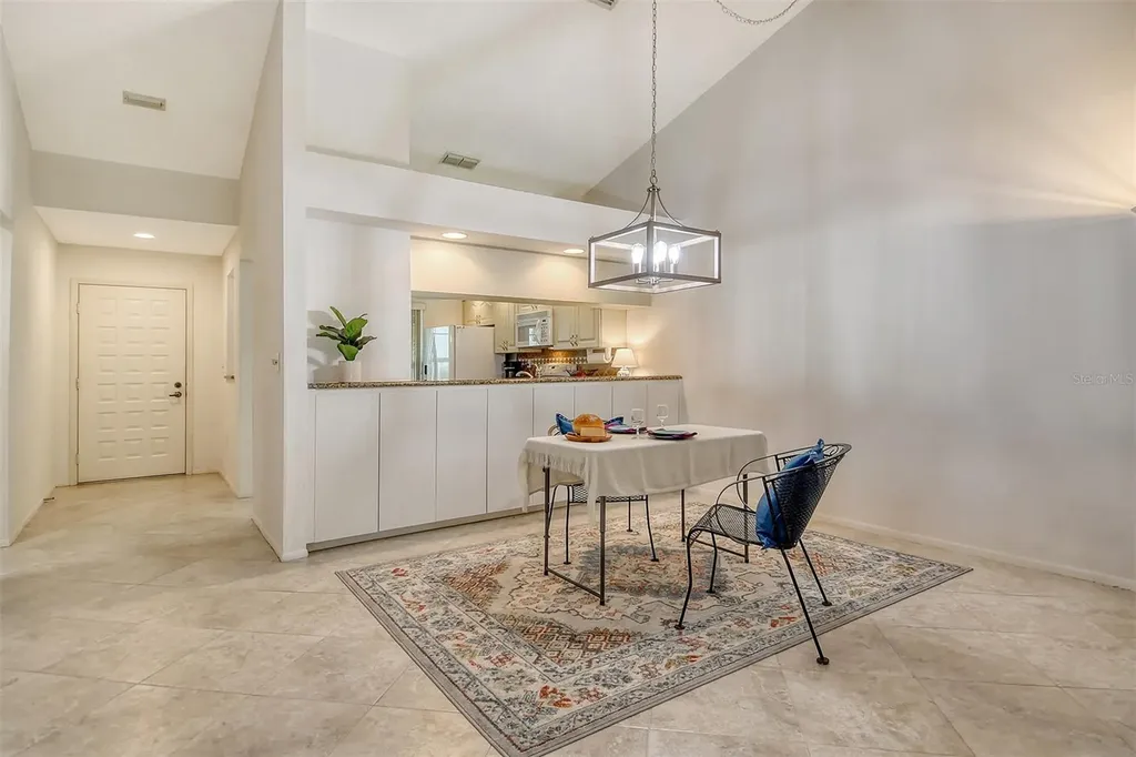 5956 Clubside Drive Sarasota FL 34243