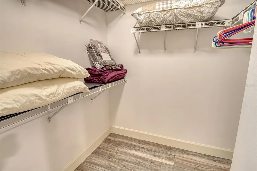 5956 Clubside Drive Sarasota FL 34243