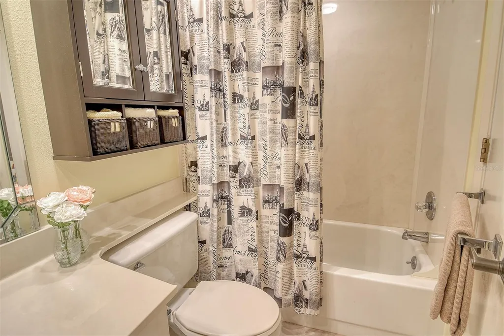 5956 Clubside Drive Sarasota FL 34243