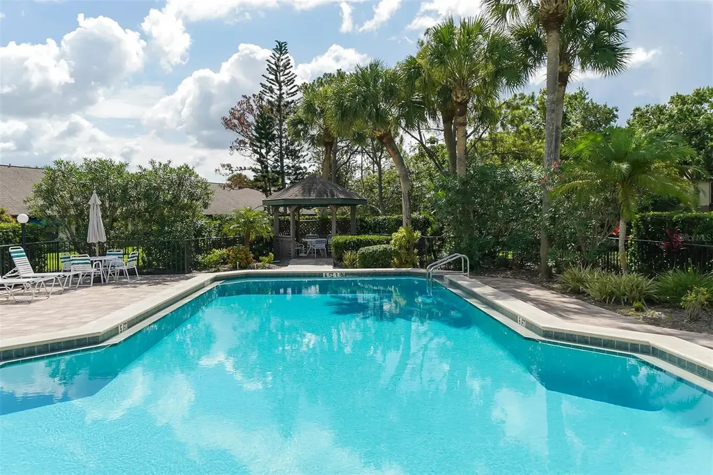 5956 Clubside Drive Sarasota FL 34243