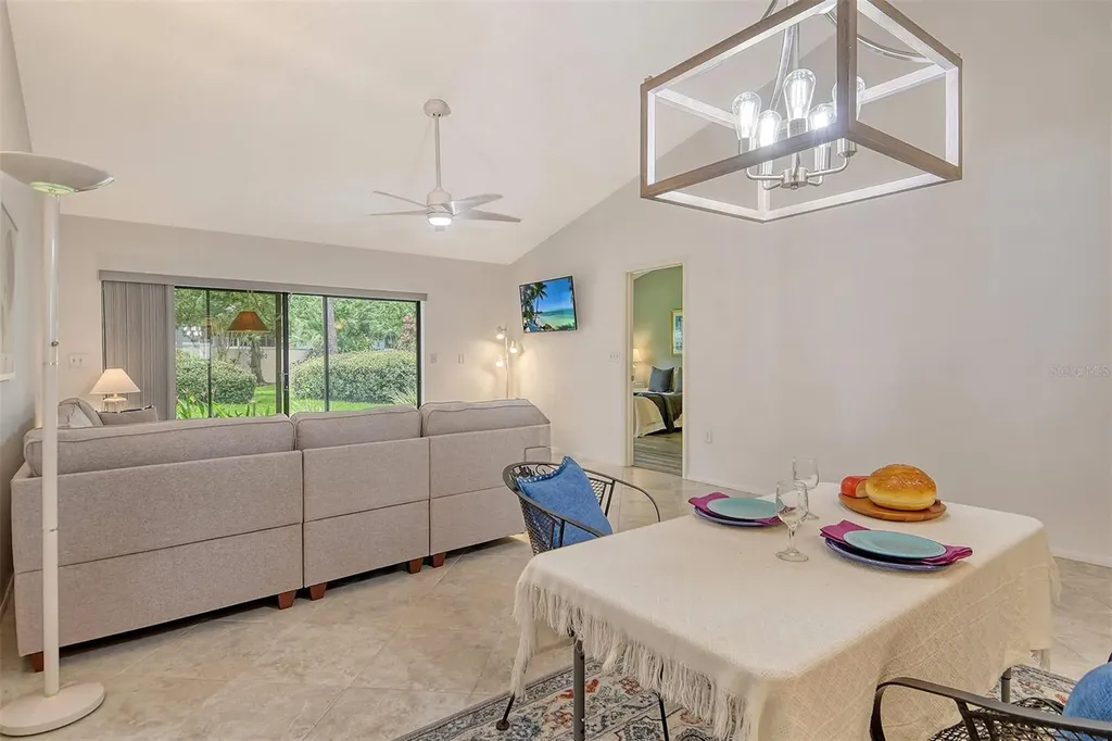 5956 Clubside Drive Sarasota FL 34243