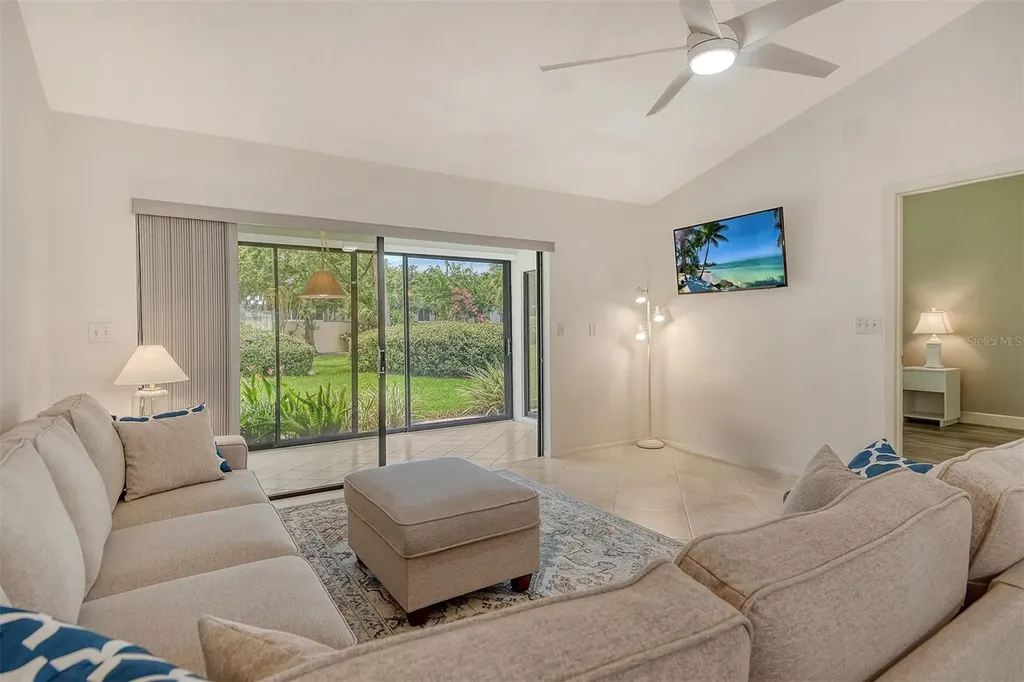 5956 Clubside Drive Sarasota FL 34243
