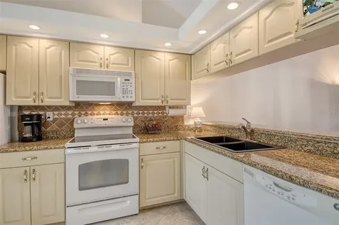 5956 Clubside Drive Sarasota FL 34243