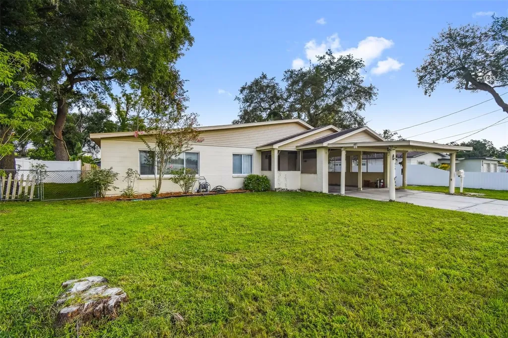 819 W Bougainvillea Avenue Tampa FL 33612