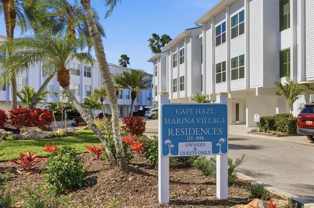 8276 Harborside Circle Englewood FL 34224