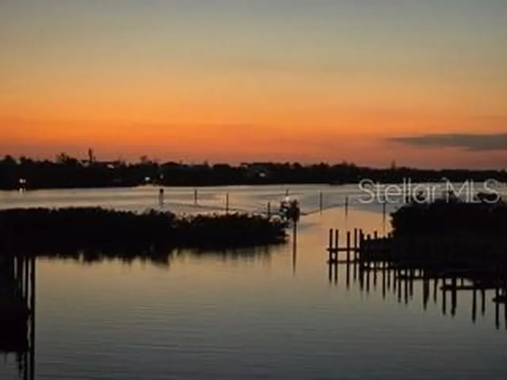 8276 Harborside Circle Englewood FL 34224