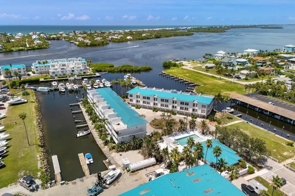 8276 Harborside Circle Englewood FL 34224