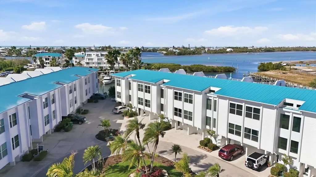 8276 Harborside Circle Englewood FL 34224