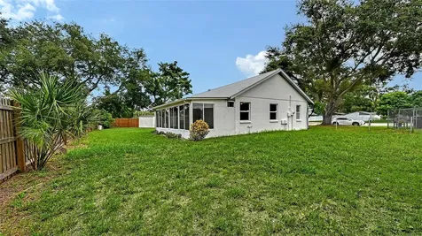 6313 8TH Court E Bradenton FL 34203