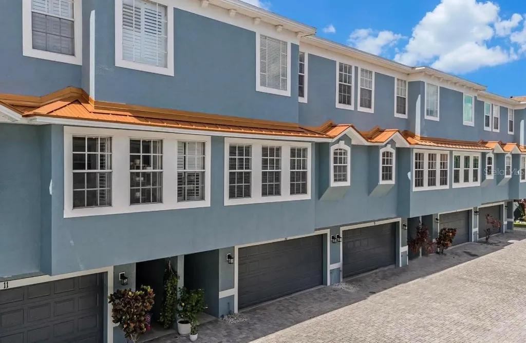 3111 W De Leon Street Tampa FL 33609