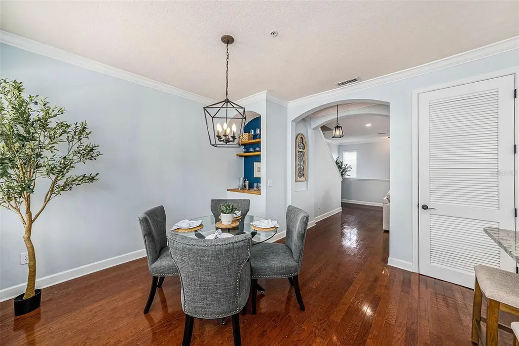 3111 W De Leon Street Tampa FL 33609