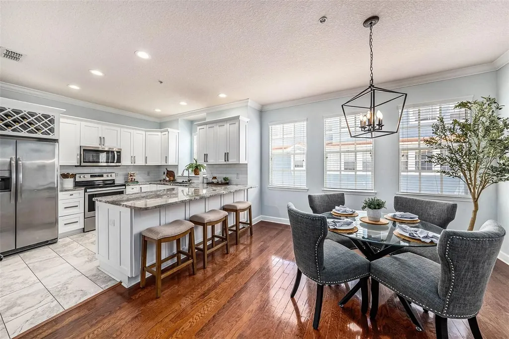 3111 W De Leon Street Tampa FL 33609