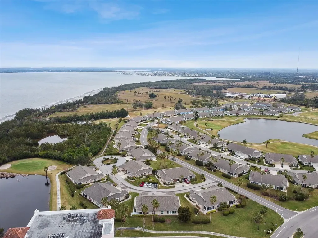 2906 Captains Court Palmetto FL 34221