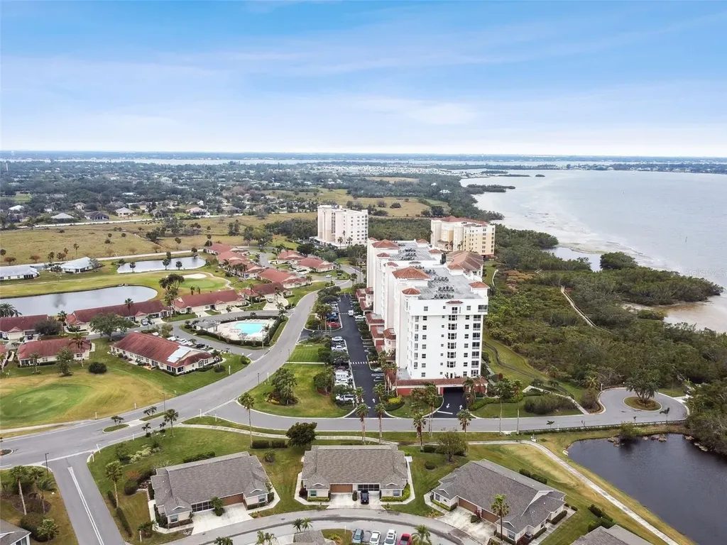 2906 Captains Court Palmetto FL 34221
