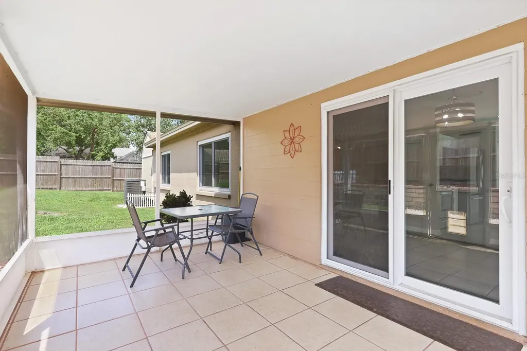 2001 Paladin Court Valrico FL 33594