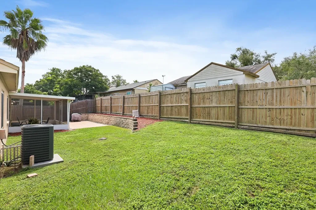 2001 Paladin Court Valrico FL 33594