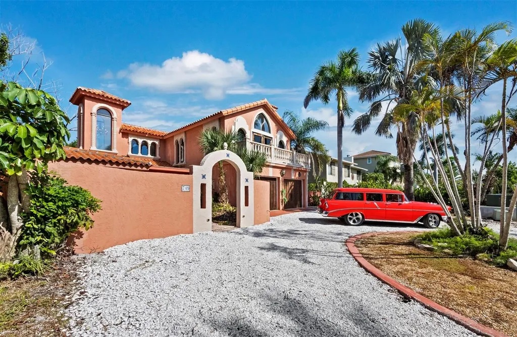 749 Penfield Street Longboat Key FL 34228