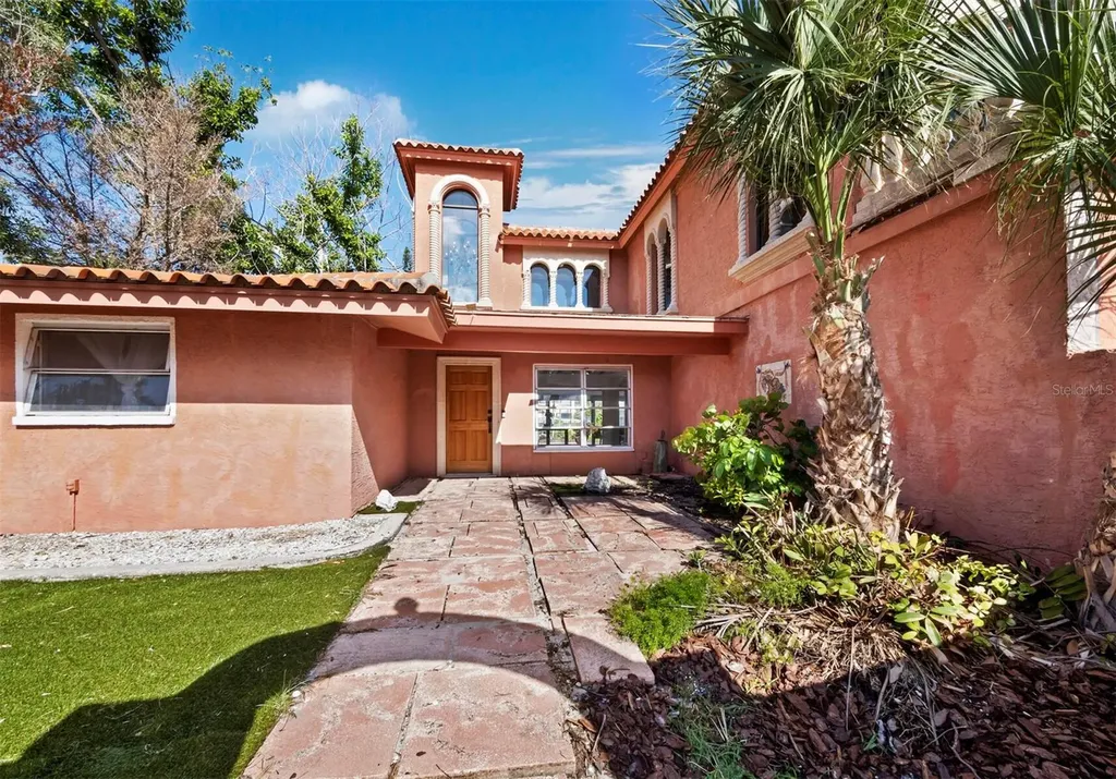 749 Penfield Street Longboat Key FL 34228