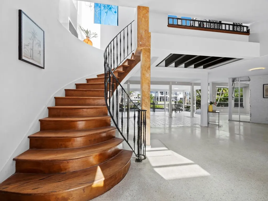 749 Penfield Street Longboat Key FL 34228