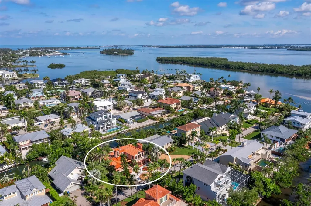 749 Penfield Street Longboat Key FL 34228