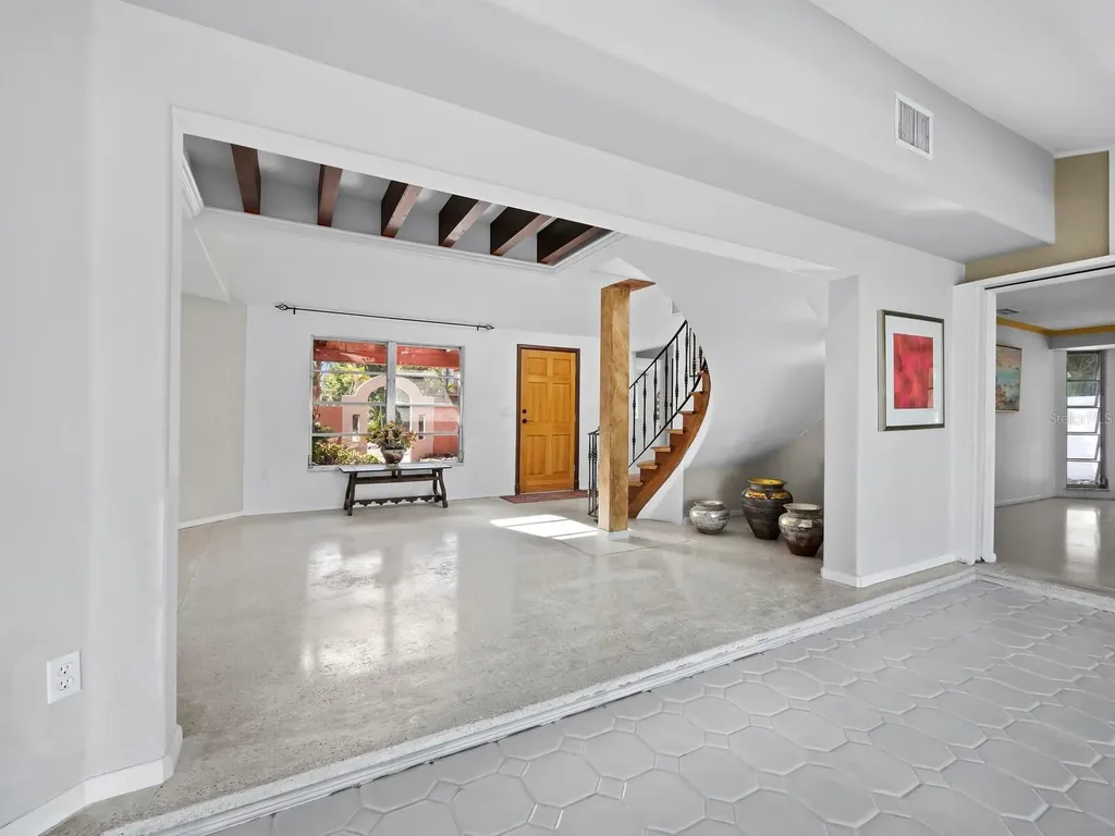 749 Penfield Street Longboat Key FL 34228