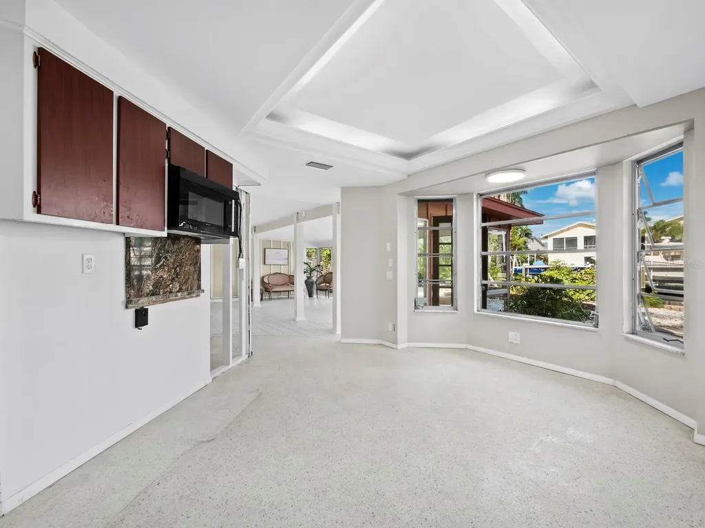 749 Penfield Street Longboat Key FL 34228