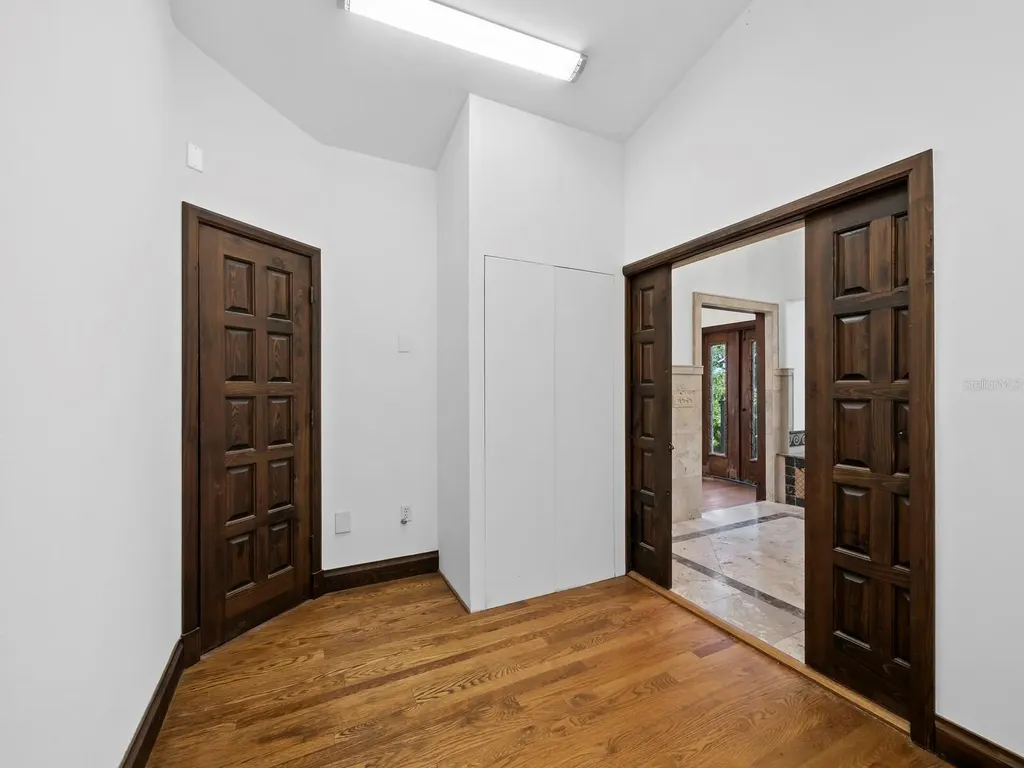 749 Penfield Street Longboat Key FL 34228