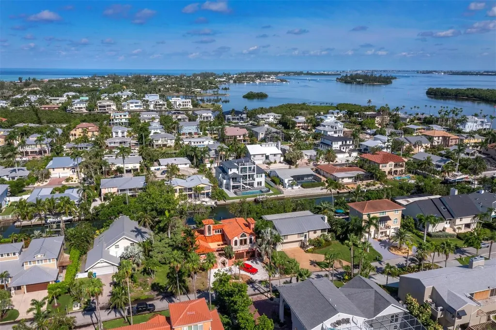 749 Penfield Street Longboat Key FL 34228