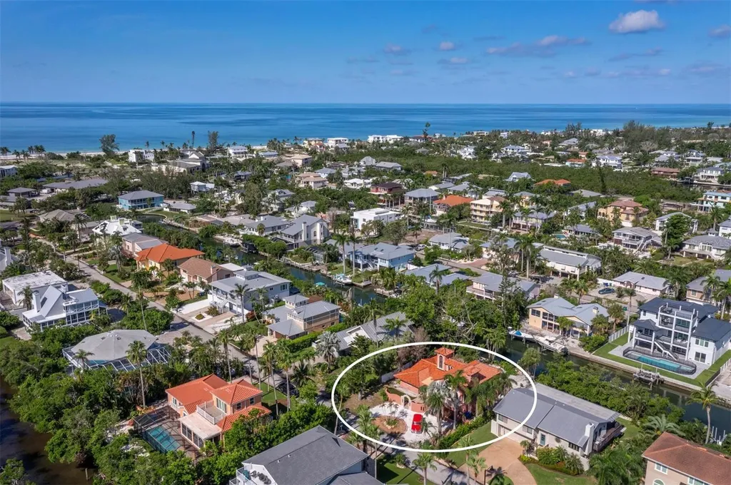 749 Penfield Street Longboat Key FL 34228
