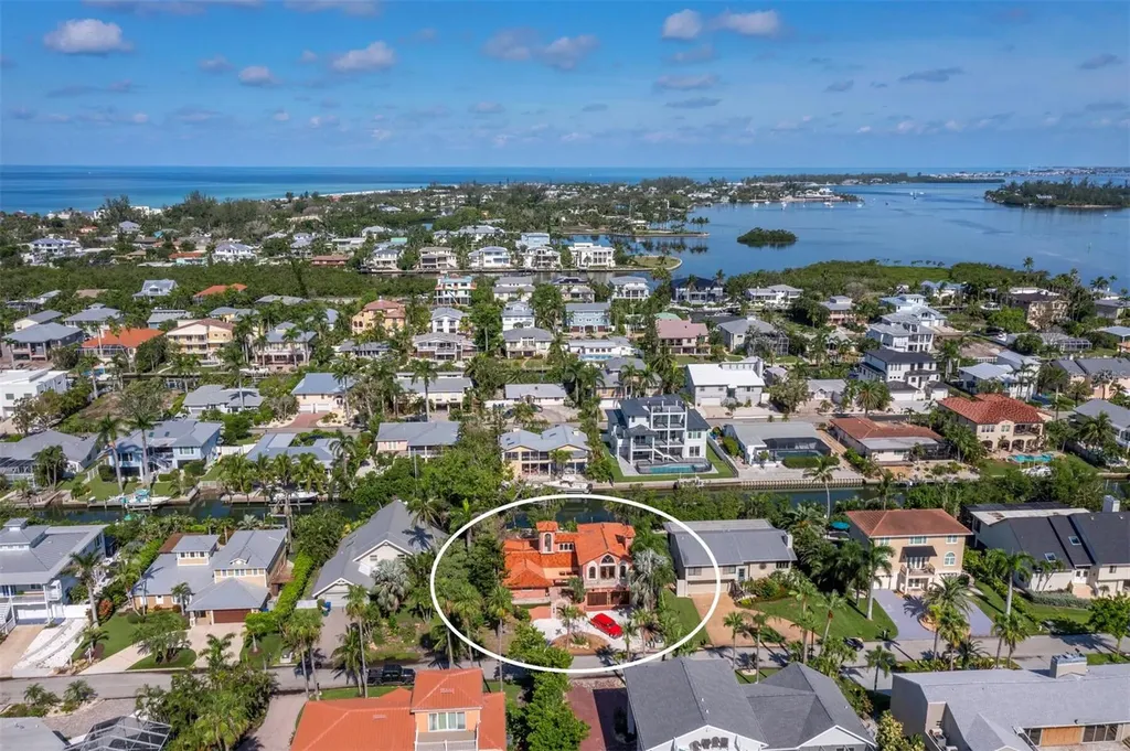 749 Penfield Street Longboat Key FL 34228