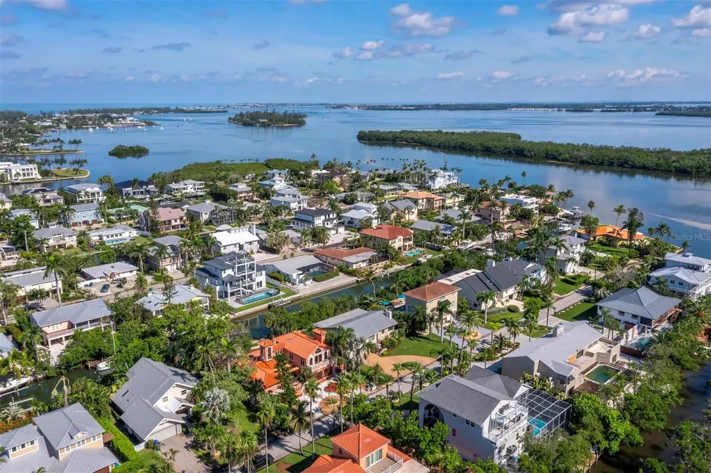 749 Penfield Street Longboat Key FL 34228