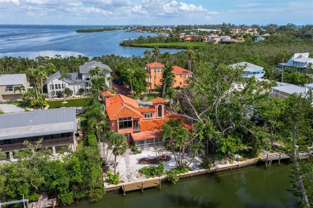 749 Penfield Street Longboat Key FL 34228