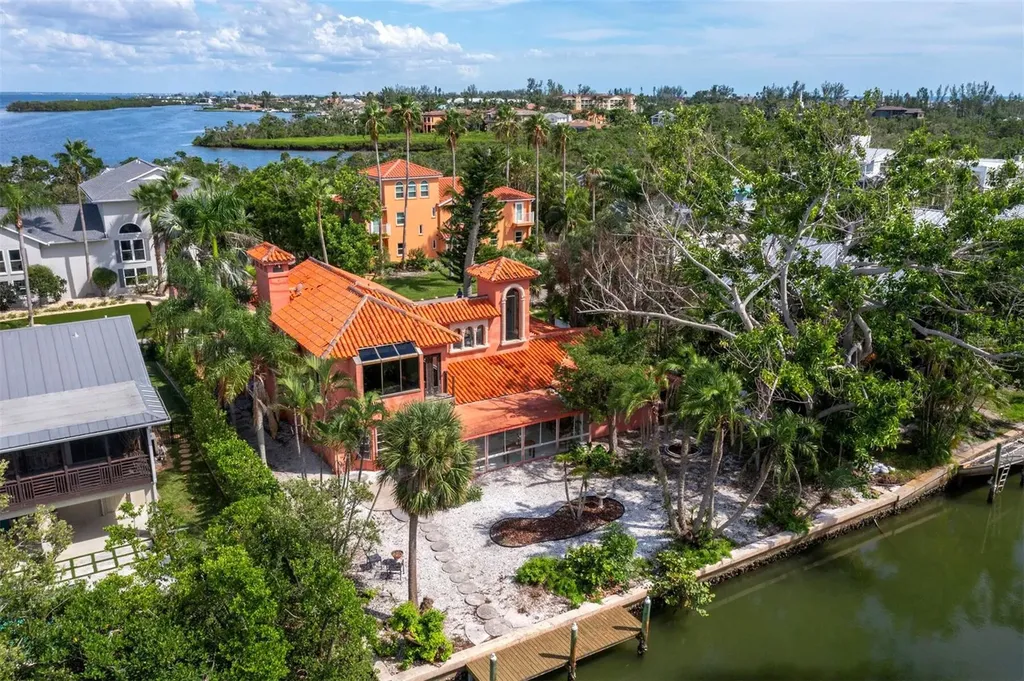 749 Penfield Street Longboat Key FL 34228