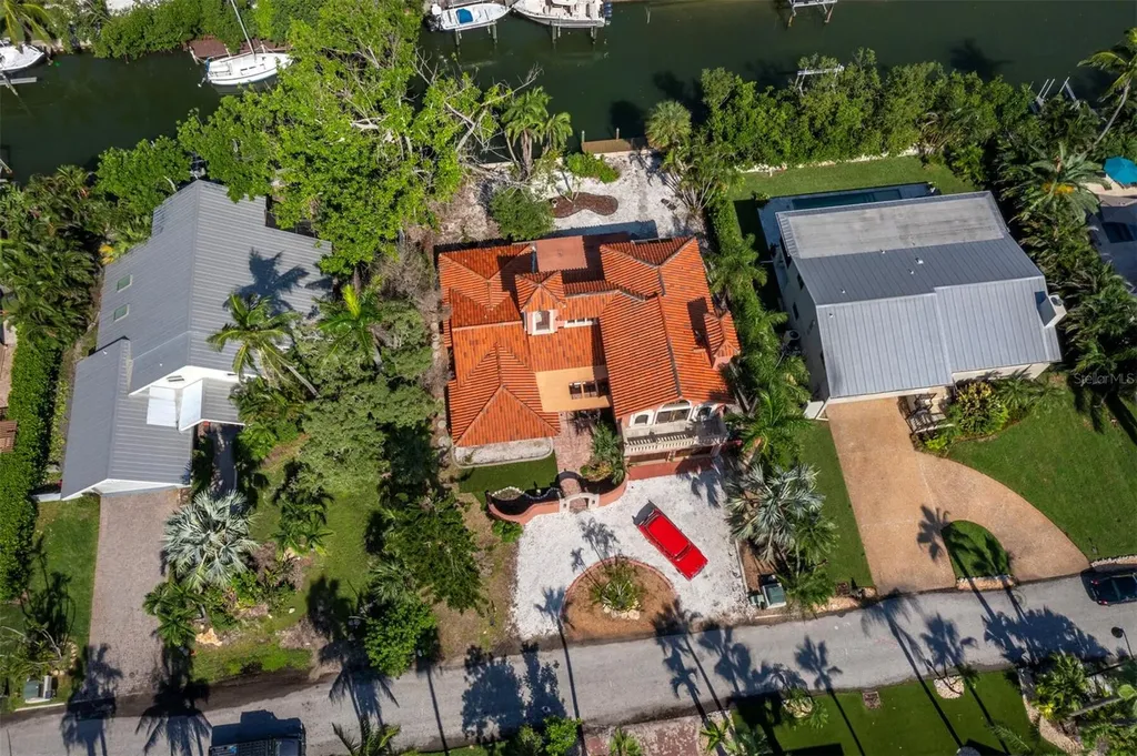 749 Penfield Street Longboat Key FL 34228