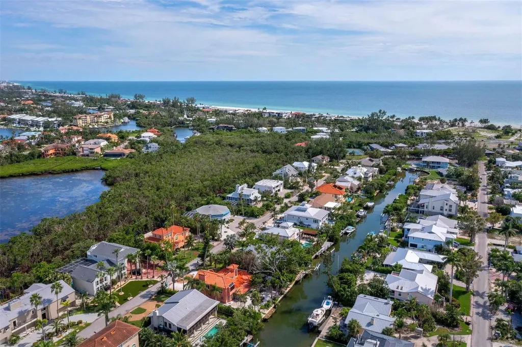 749 Penfield Street Longboat Key FL 34228