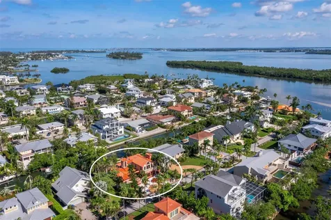 749 Penfield Street Longboat Key FL 34228