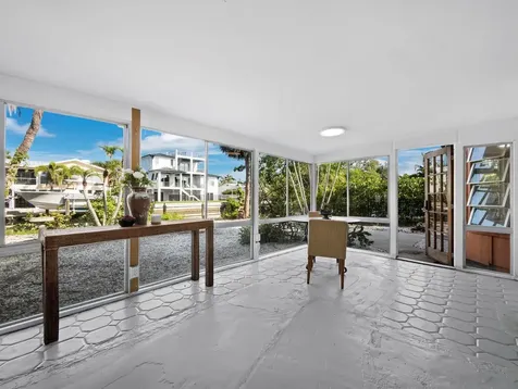 749 Penfield Street Longboat Key FL 34228