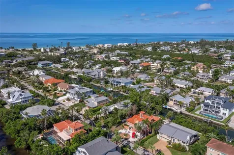 749 Penfield Street Longboat Key FL 34228