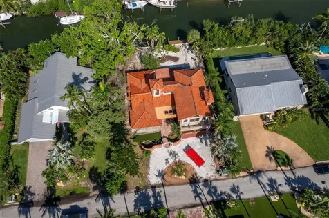 749 Penfield Street Longboat Key FL 34228
