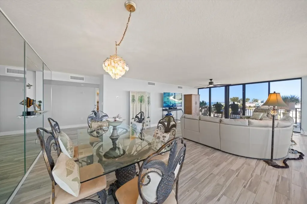 7650 Bayshore Drive Treasure Island FL 33706