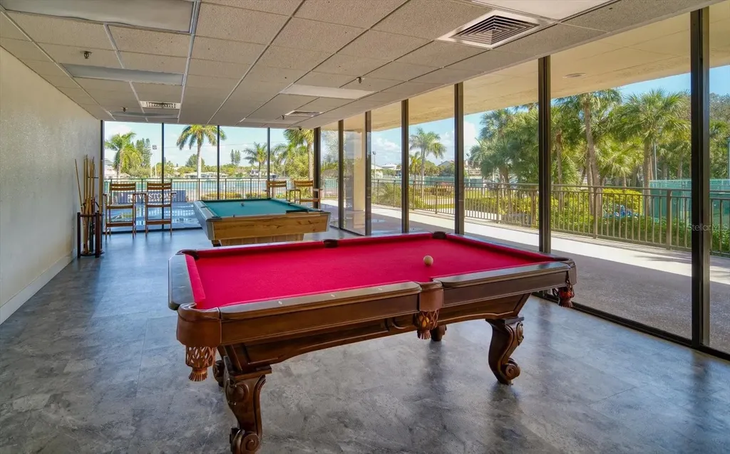 7650 Bayshore Drive Treasure Island FL 33706
