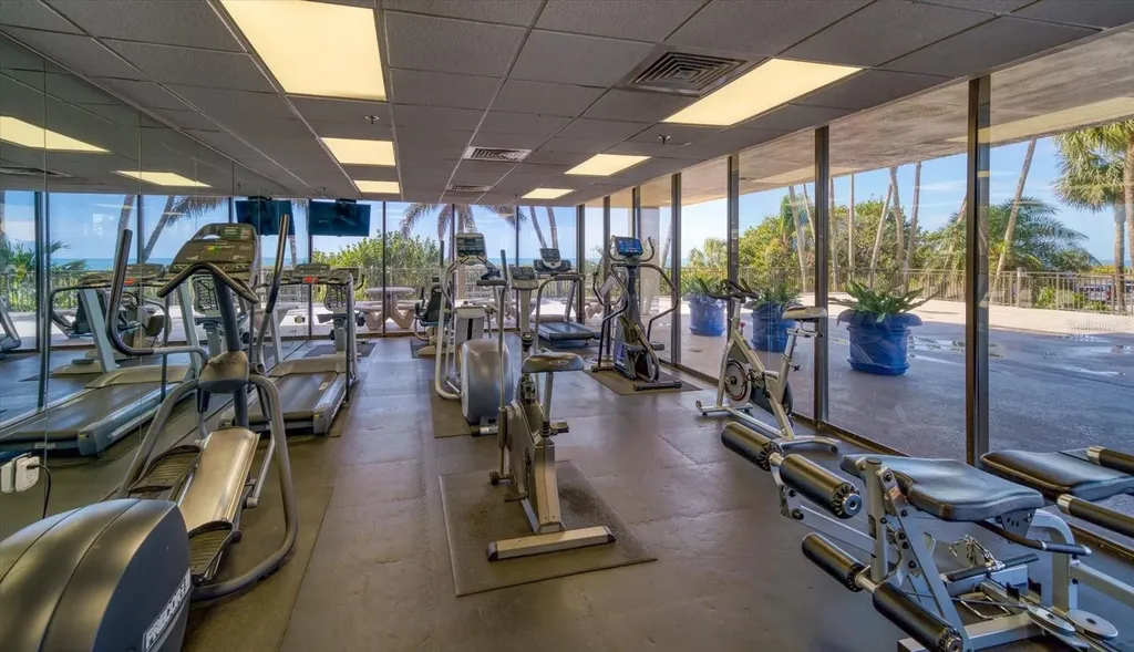 7650 Bayshore Drive Treasure Island FL 33706