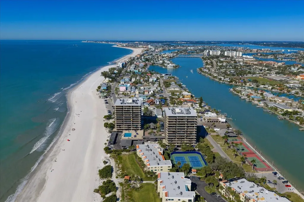 7650 Bayshore Drive Treasure Island FL 33706