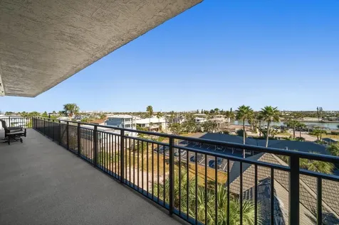 7650 Bayshore Drive Treasure Island FL 33706