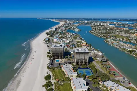 7650 Bayshore Drive Treasure Island FL 33706