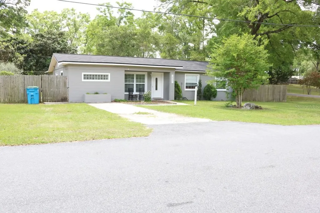 24391 NW 172nd Avenue High Springs FL 32643